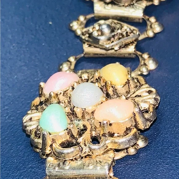•Renaissance Revival Vintage Pastel Bracelet• - Picture 7 of 8